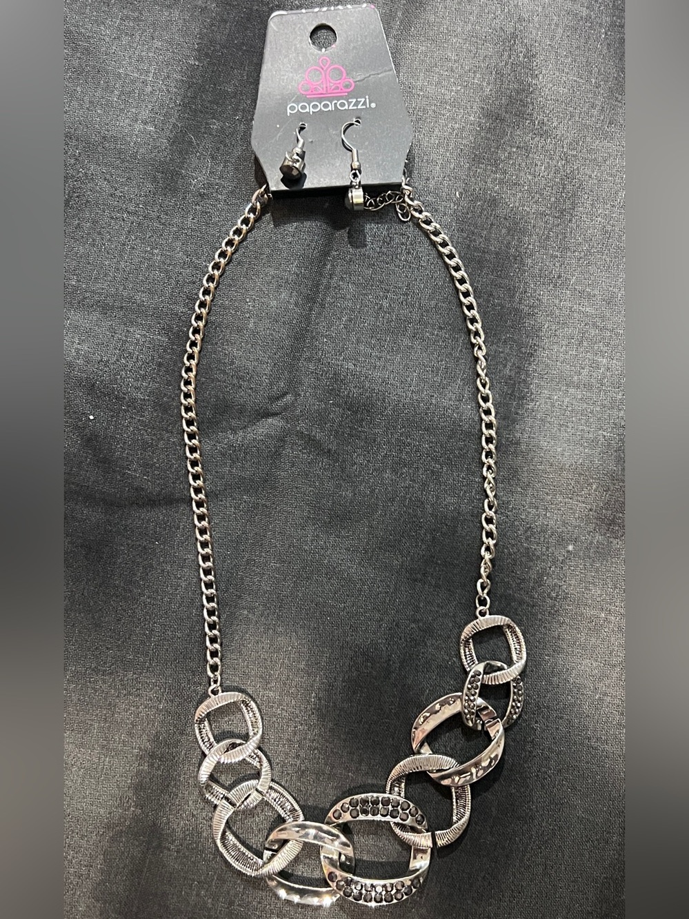 Paparazzi Textured Silver Interlocking Ring Necklace